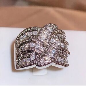 Vintage Estate Style Diamond Ring 925 Silver Diamond Bridgerton Era size 7